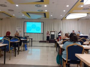 Závěrečná konference EPOZ - hovoří Dr. Marie Nejedlá, vedoucí CPVZ a hlavní řešitelka projektu
